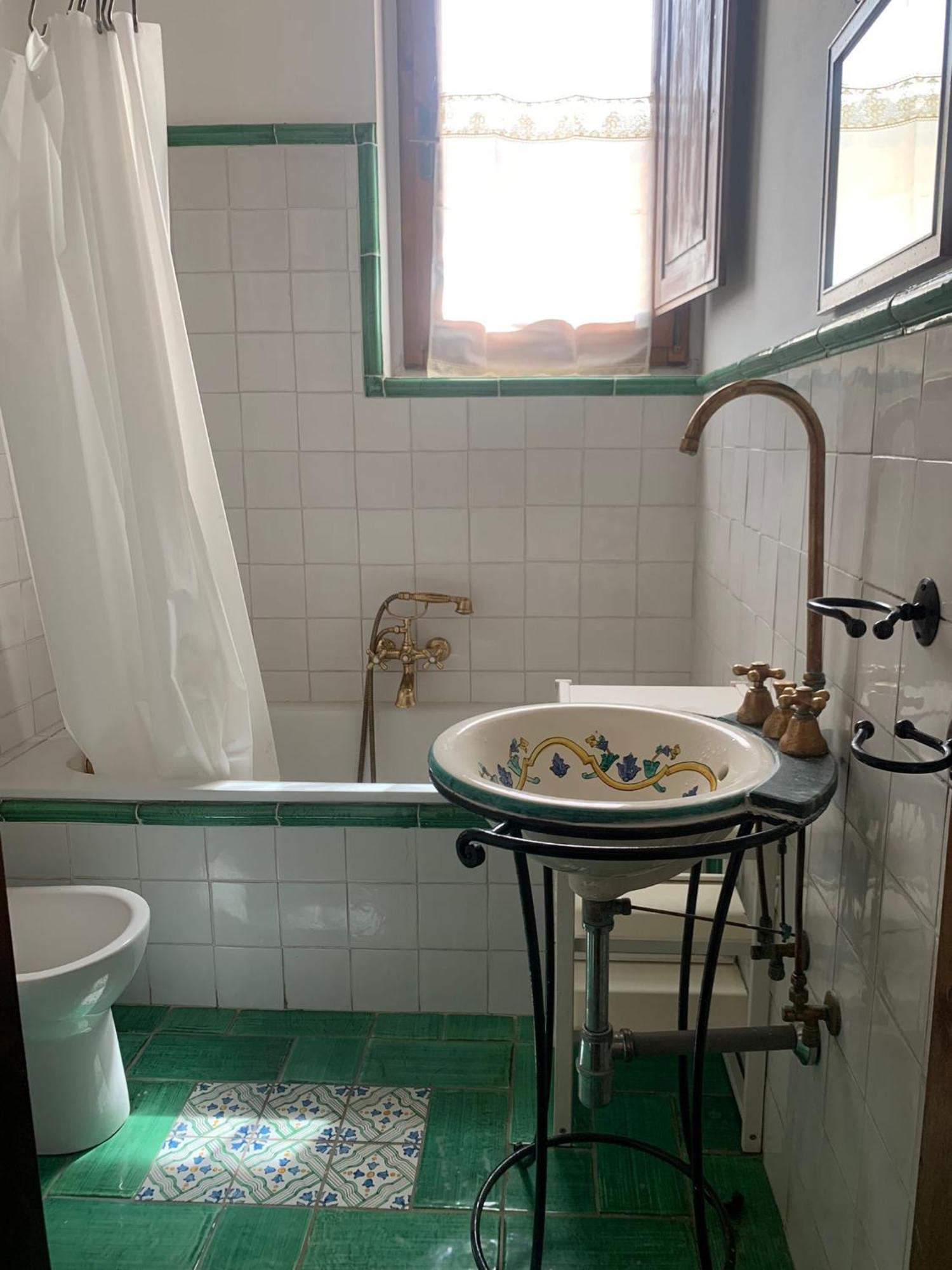 Guest House Torre Guelfa, Vinsantaia フィリーネ・ヴァルダルノ エクステリア 写真